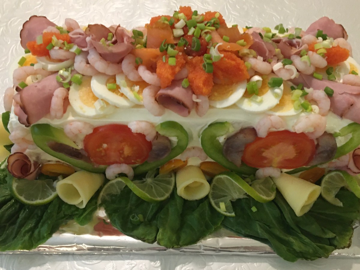 “Smörgåstårta” – Sandwich&nbsp;Cake