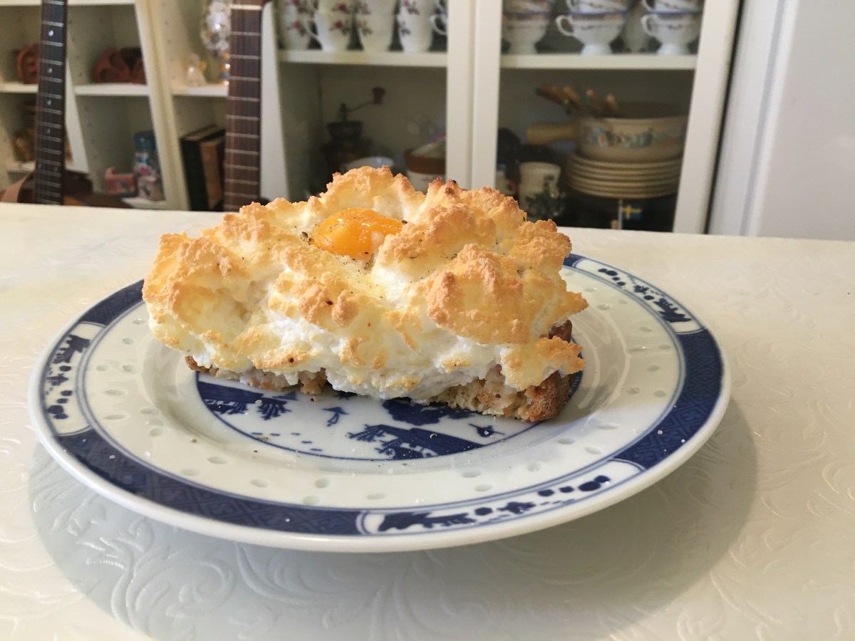 Cloud Eggs Sandwiches (Baked Eggs&nbsp;Nests)