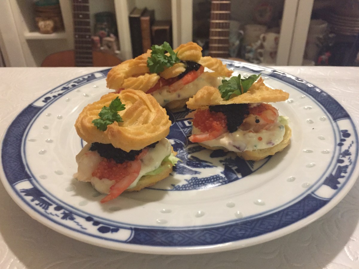 Norwegian “Vannbakkels” with savory&nbsp;filling