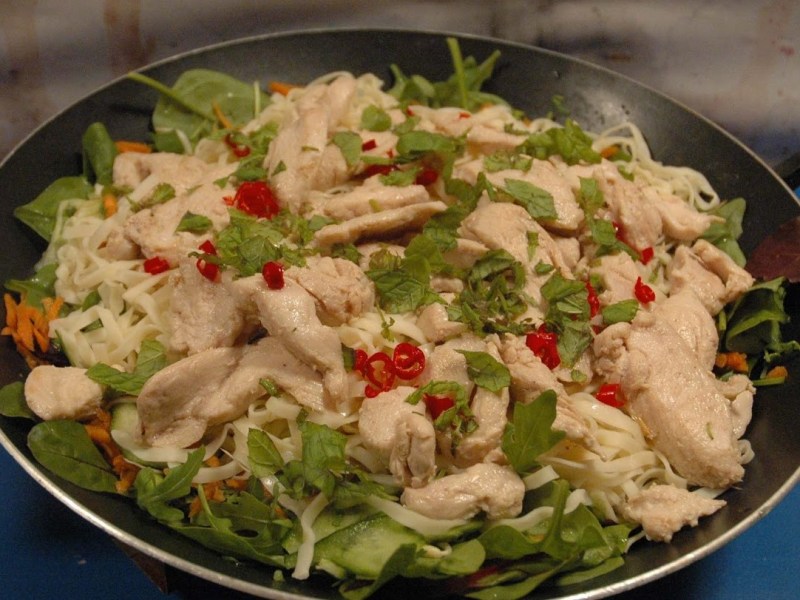 Vietnamese Noodle Salad with&nbsp;Chicken